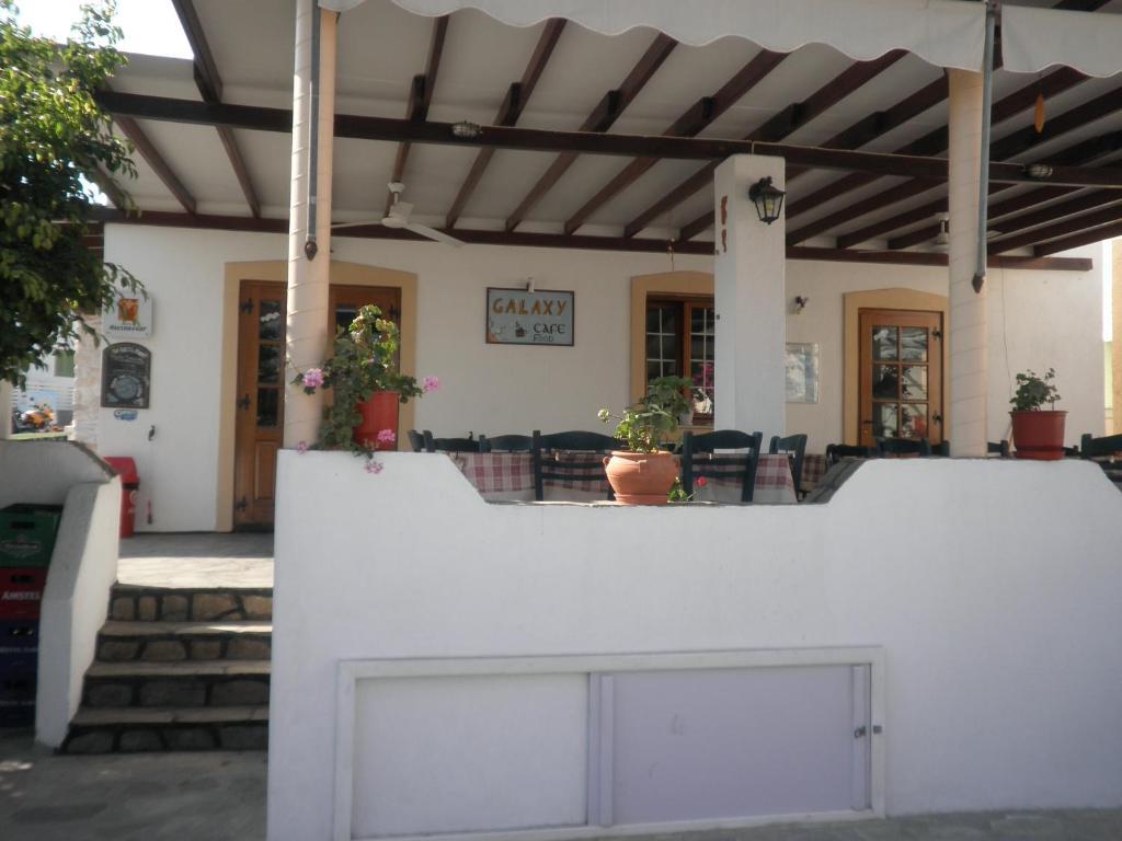 Astoria Apartments Paros Island Exterior photo
